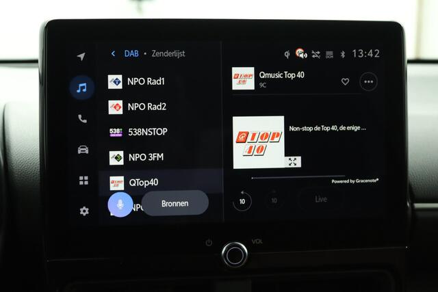 Toyota YARIS Cross 1.5 Hybrid 115 Dynamic | DEMOVOORDEEL | ADG Edition | Exclusief Lederen Interieur | 18" Lichtmetalen velgen | Stoel- en Stuurwielverwarming | Unieke uitvoering |