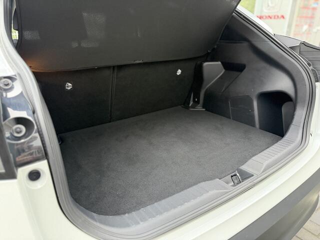 Toyota YARIS Cross 1.5 Hybrid First Edition Apple/Android, Cruise control, Achteruitrijcamera , All-in Rijklaarprijs