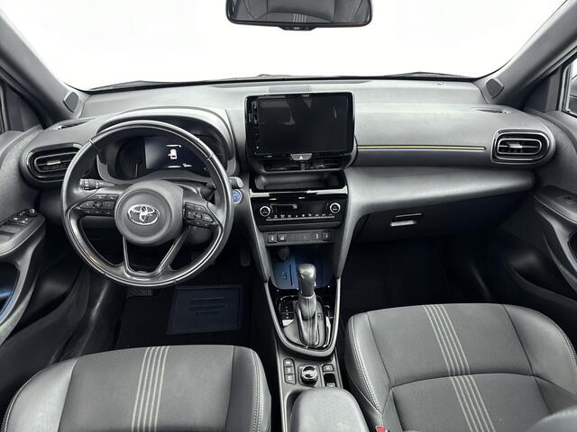 Toyota YARIS Cross 1.5 Hybrid Adventure Inkoop MU, onderweg wacht op kenteken 15-11