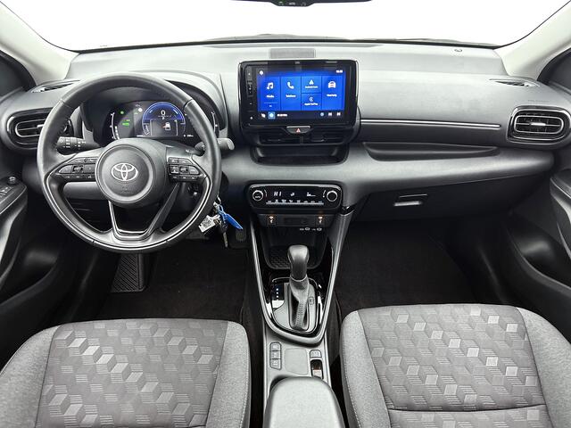 Toyota YARIS 1.5 Hybrid Dynamic | Limited | Full map navigatie |