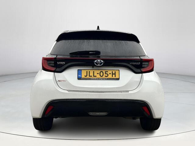 Toyota YARIS 1.5 Hybrid Executive | Navigatie | Dode hoek waarschuwing | Head up display | 17 inch LM-velgen |