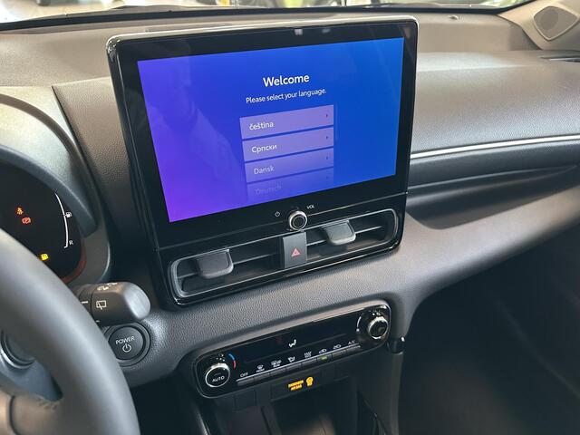 Toyota YARIS 1.5 Hybrid 115 Dynamic NIEUW! Direct leverbaar! ¤ 1000,- inruilpremie!