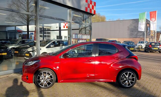 Toyota YARIS 1.5 Hybrid Executive Camera|Navi|LMvelgen.