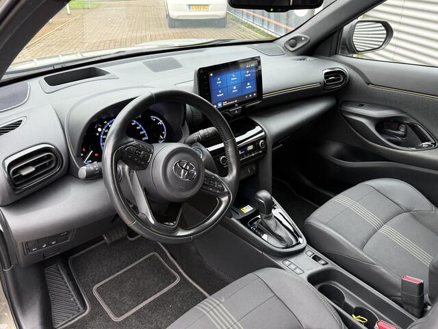 Toyota YARIS Cross 1.5 Hybrid Adventure Als Nieuw!! | JBL Geluidssysteem | Camera | Navi | Keyless | Stoelverwarming | RIJKLAARPRIJS INCL 12 MAANDEN GARANTIE EN BEURT