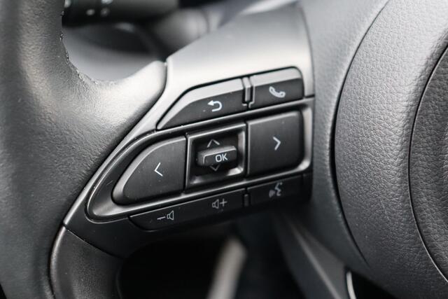 Toyota YARIS Cross 1.5 Hybrid 115 Dynamic Limited, Apple Carplay, Android Auto, Stoel, Stuurverwarming, Parkeersensoren, Parkeercamera, Keyless Entry.