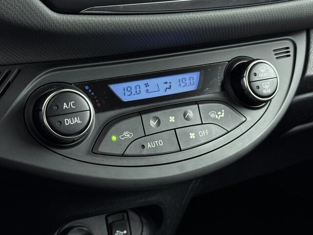 Toyota YARIS 1.5 Hybrid Lease Limited Bi-Tone | Navigatie | Parkeercamera | Cruise Control |