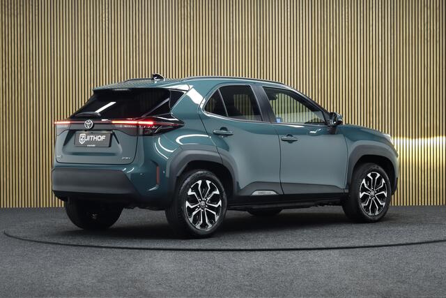 Toyota YARIS Cross 1.5 Hybrid 115 First Edition | Comfort Pack | Nieuw uit voorraad Leverbaar! | Adaptive-cruise | Apple Carplay & Android Auto | Camera | Clima | Keyless | Navigatie | Dodehoekdetectie