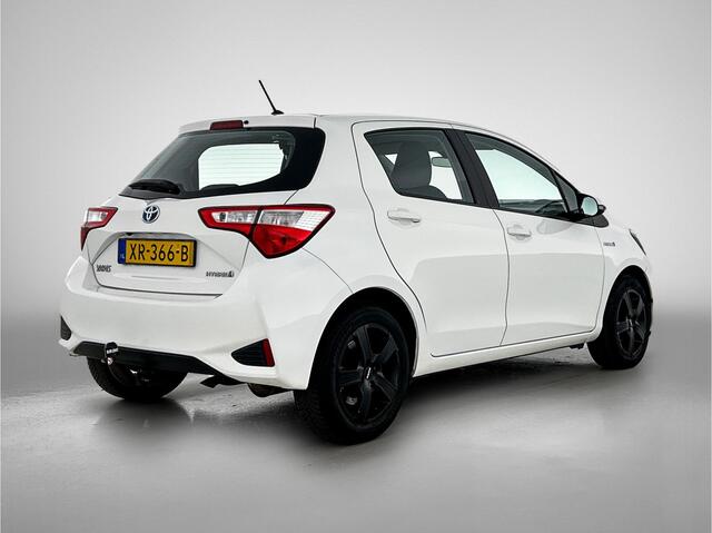 Toyota YARIS 1.5 Hybrid Active | Trekhaak |