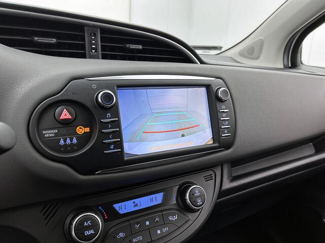 Toyota YARIS 1.5 Hybrid Active | Trekhaak |