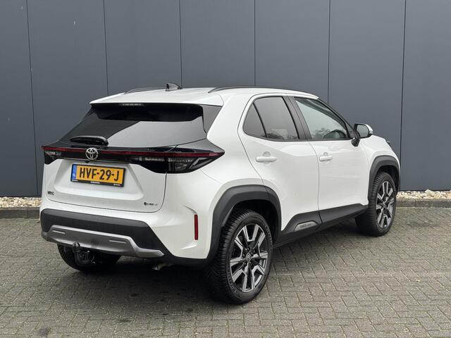 Toyota YARIS Cross 1.5 Hybrid 130 Executive | Michelin all-season banden | Trekhaak 13-polig |