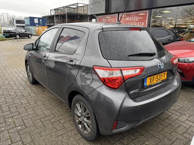 Toyota YARIS 1.5 Hybrid Dynamic , Automaat, Navi, Camera, Cruise, LMV 15 Inch, Bluetooth, Elektrische ramen voor, LKA