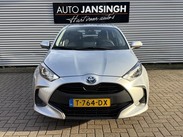 Toyota YARIS 1.5 Hybrid Active Automaat!! | Camera | Clima | Navigatie | Allseason Banden | Cruise | Ndl Auto | RIJKLAARPRIJS INCL 12 MAANDEN GARANTIE EN BEURT