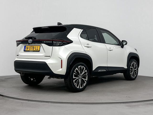 Toyota YARIS Cross 1.5 Hybrid Executive | JBL Premium Audio | Parkeersensoren V+A | Parkeercamera | Stoelverwarming |