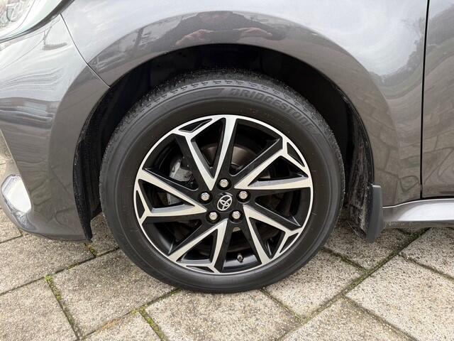 Toyota YARIS 1.5 VVT-i Dynamic | Airco | Cruise | Camera | 36.803 km Dealeronderhouden