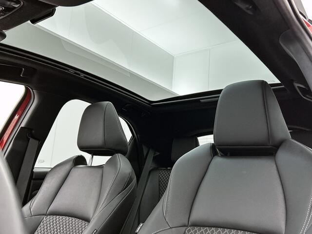 Toyota YARIS Executive Leder/Panoramadak/JBL Speakersysteem