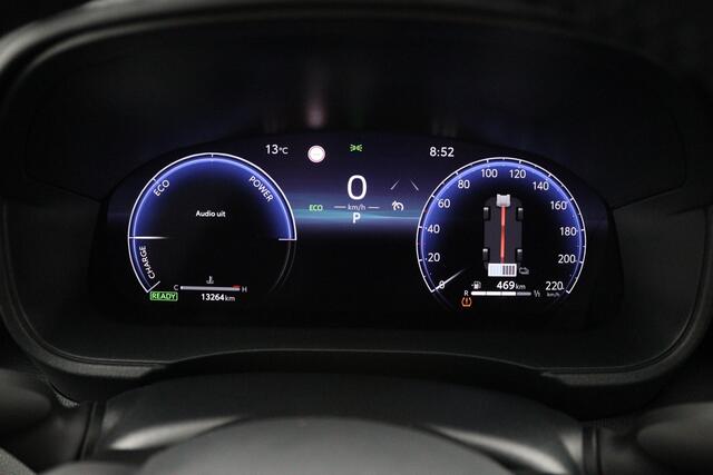 Toyota YARIS 1.5 Hybrid 130 Executive | Stuur en stoelverwarming | Stof - Leder | Parkeersensoren | 17 " Lichtmetalen velgen |