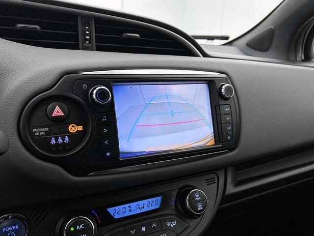 Toyota YARIS 1.5 Hybrid Dynamic Bi-Tone | Achteruitrijcamera | Dealeronderhouden |