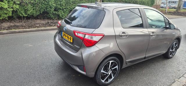 Toyota YARIS 1.5 HYbrid Aspiration camera*ecc*automaat*cruisecontrol*