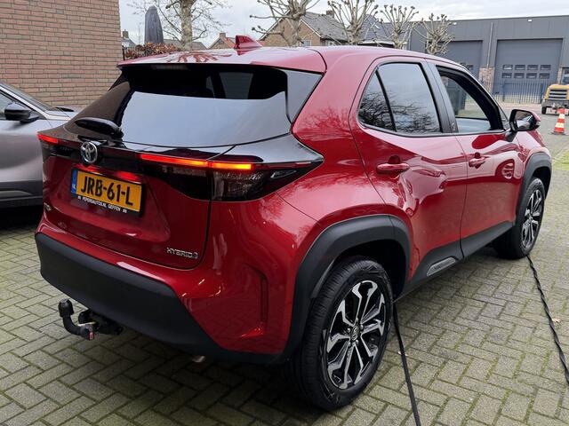 Toyota YARIS Cross 1.5 Hybrid First Edition Automaat Navi Airco Afneembare Trekhaak cruise control in nieuw staat .