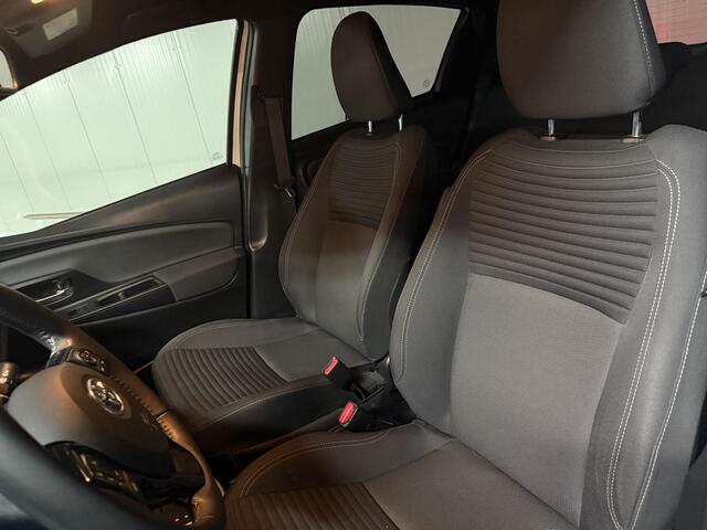 Toyota YARIS 1.5 Hybrid Bi-Tone