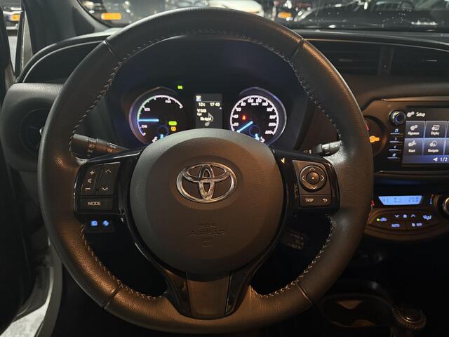 Toyota YARIS 1.5 Hybrid Bi-Tone