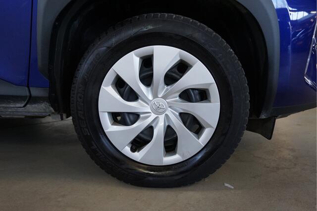 Toyota YARIS Cross 1.5 Hybrid adaptive cruise control | android auto / apple carplay