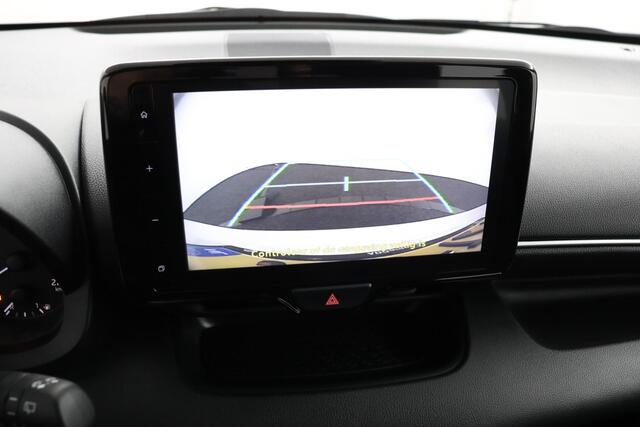 Toyota YARIS 1.5 Hybrid 115 Active /Bi-Tone | Apple Carplay/Android Auto | Zwart dak | Mistlampen voor |