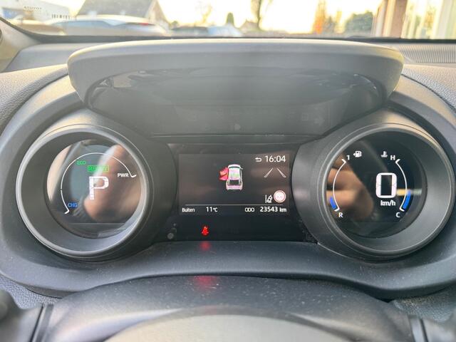 Toyota YARIS 1.5 HYBRID FIRST ED. ALL IN PRIJS