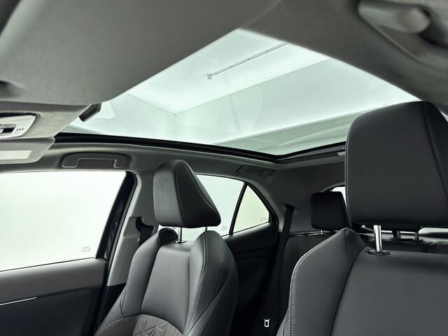 Toyota YARIS Cross 1.5 Hybrid Executive Limited Dealeronderhouden | Draadloze Telefoonlader | Stoelverwarming | Panoramadak | Achteruitrijcamera |