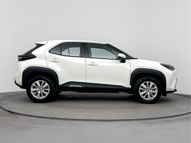 Toyota YARIS Cross 1.5 Hybrid Business | Dealeronderhouden | Apple Carplay/Android Auto | LM-Velgen | Achteruitrijcamera + Parkeersensoren |