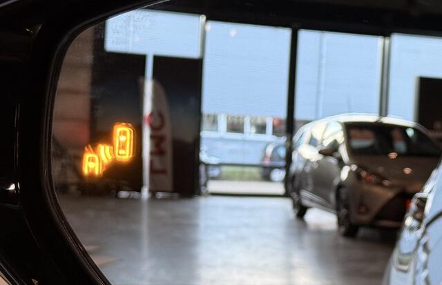 Toyota YARIS Cross 1.5 Hybrid Adventure Head-Up Display | Dode hoek sensoren | Parkeersensoren |