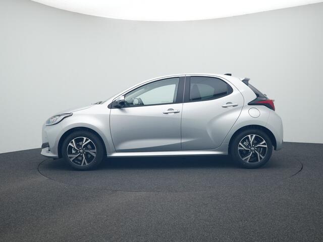 Toyota YARIS 1.5 Hybrid 115 Dynamic | NU MET ¤1000 VOORDEEL |