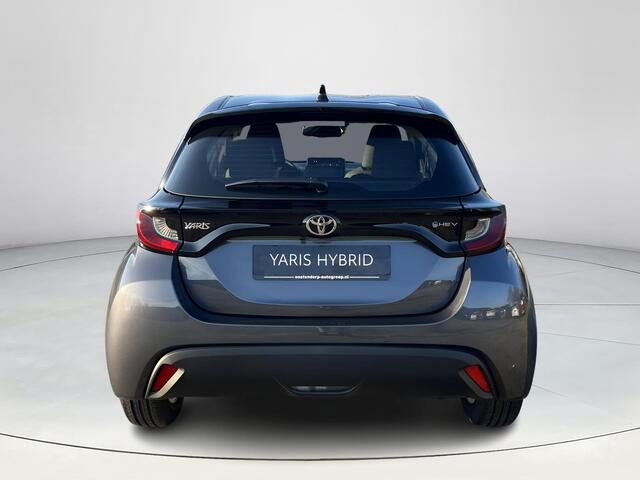 Toyota YARIS 1.5 Hybrid 115 Active | Ash grey metallic | Nieuw uit voorraad leverbaar |