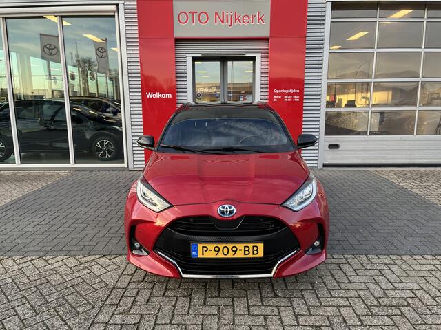 Toyota YARIS 1.5 Hybrid Executive *NL auto met trekhaak!*