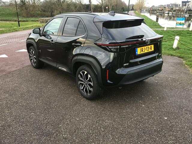 Toyota YARIS Cross 1.5 Hybrid 115 Dynamic Bj2025 airco automaat apk mei 2029