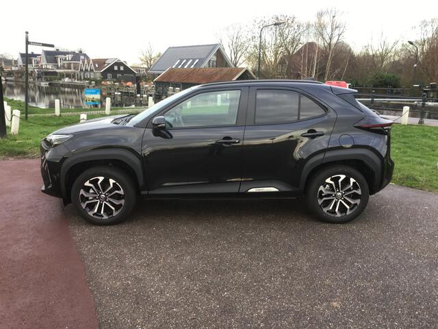 Toyota YARIS Cross 1.5 Hybrid 115 Dynamic Bj2025 airco automaat apk mei 2029