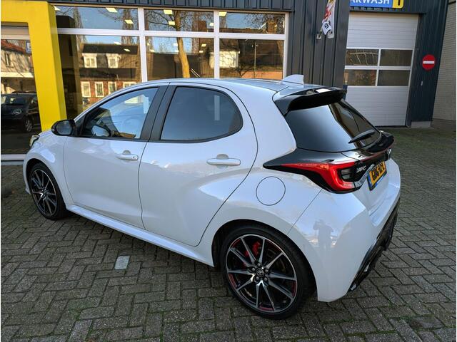 Toyota YARIS 1.5 Hybrid GR Sport All-in prijs!