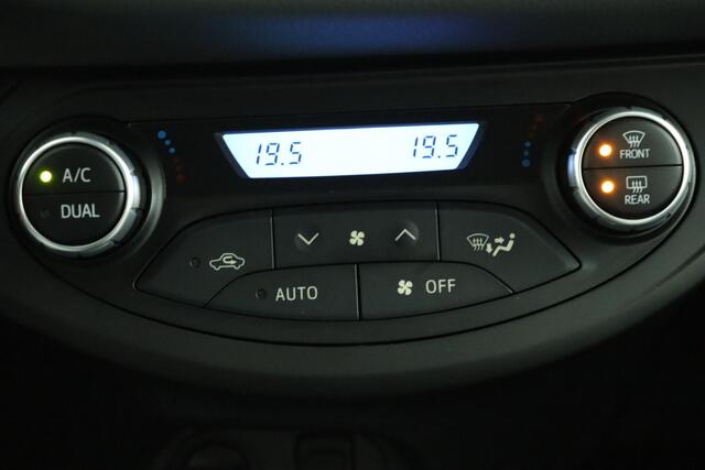 Toyota YARIS 1.5 Hybrid Active | Automaat | Airco | Cruise Control | Achteruitrijcamera | Bluetooth |