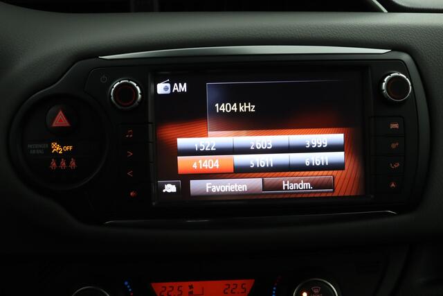 Toyota YARIS 1.3 VVT-i Trend | Airco | Cruise Control | Navigatie | Achteruitrijcamera | Bluetooth |