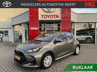 toyota-yaris-1.5-hybrid-active--ri