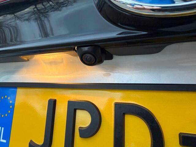 Toyota YARIS 1.5 HYBRID EXECUTIVE AUTOMAAT ALLE LUXE!! 23.630 KM!!