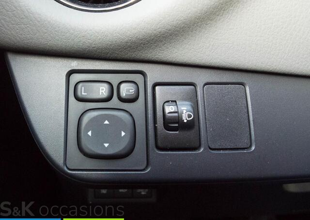 Toyota YARIS 1.5 Hybrid Navi PDC Keyless