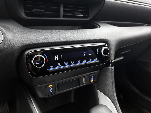 Toyota YARIS 1.5 Hybrid Active | Limited uitgevoerd | LM velgen |