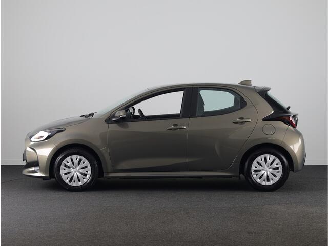 Toyota YARIS 1.5 Hybrid Active | Parkeersensoren achter | Navigatie | Cruise Control | Parkeercamera |