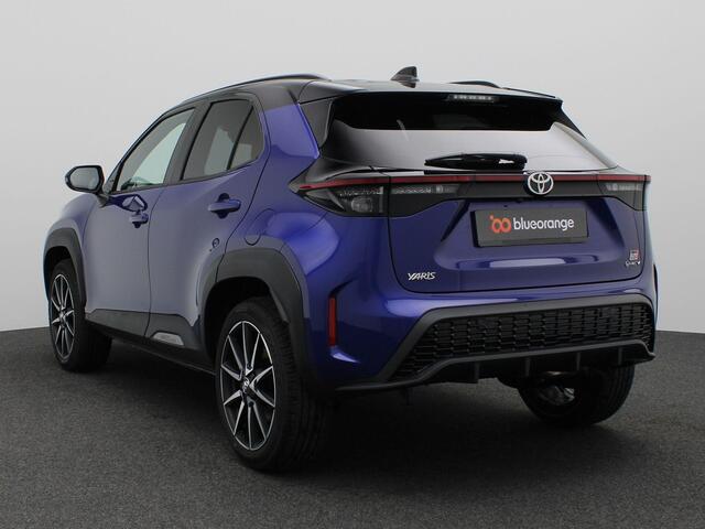 Toyota YARIS Cross 1.5 Hybrid GR Sport 130PK Aut. 18" LM Velgen, Elektr. Achterklep, Keyless, Achteruitrijcamera, Navi, Side Assist, Stoel-Stuurverwarming, Voorruitverwarming