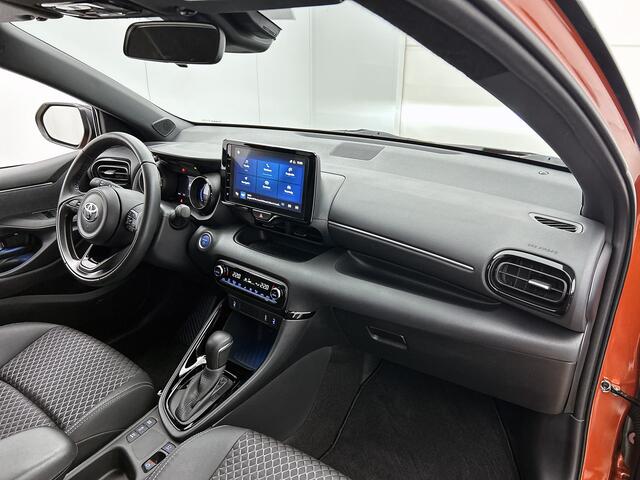 Toyota YARIS 1.5 Hybrid Executive Bi-Tone | Stoelverwarming | LED | Navigatie |