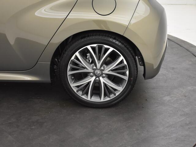 Toyota YARIS 1.5 Hybrid 130 Executive | Head Up Display | PDC V+A |