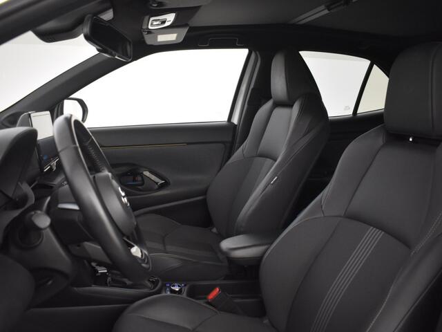 Toyota YARIS Cross 1.5 Hybrid AWD Adventure | Panoramadak | BSM | JBL audio