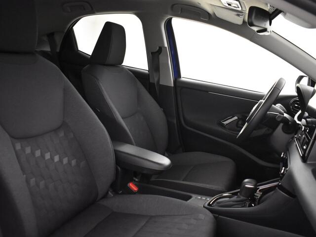 Toyota YARIS DEMO 1.5 Hybrid 115 First Edition | All Seasons | Led | Carplay