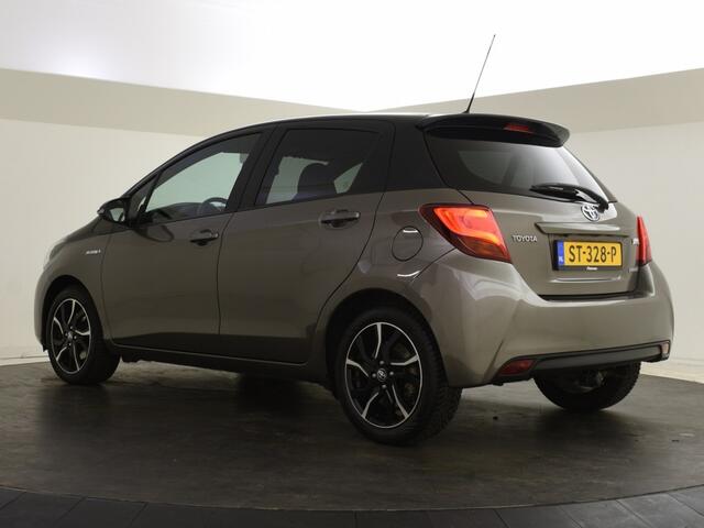 Toyota YARIS 1.5 Hybrid Bi Tone | Trekhaak| Navigatie | Lm Velgen